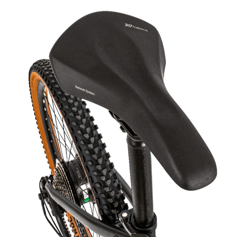 ClaudButlerWrath2.0 saddle Selle Royal on a white background