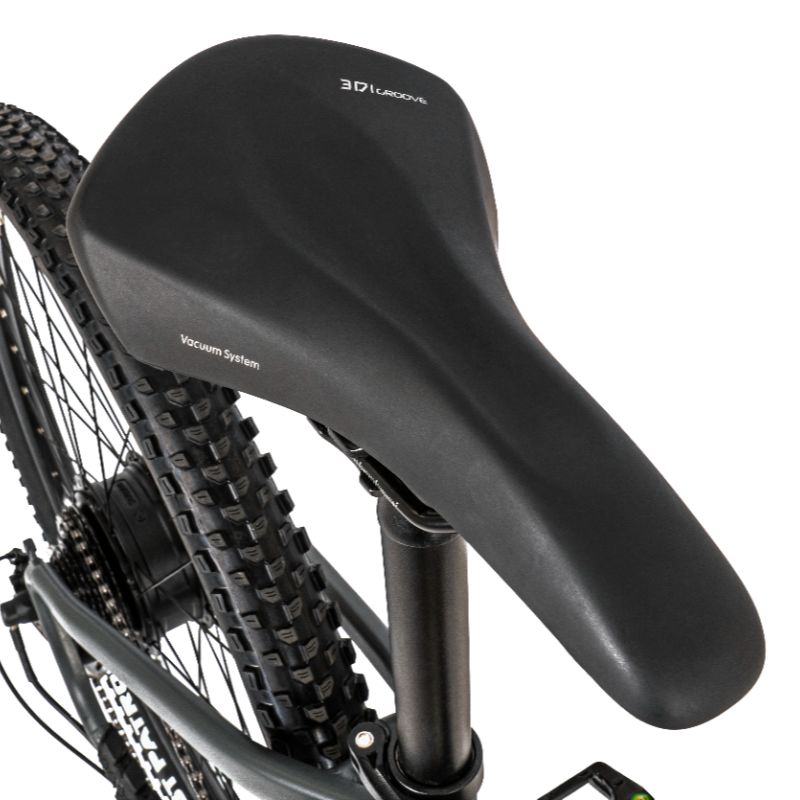 Claud_Butler_Wrath_1.0_saddle Selle Royal close-up on a white background